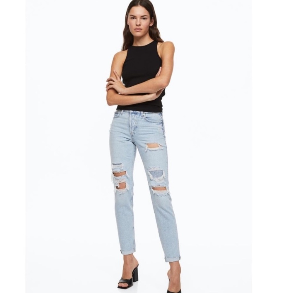 H&M & Denim Boyfriend Low Waist Light Denim Blue Loose Fit Jean Size 0/32